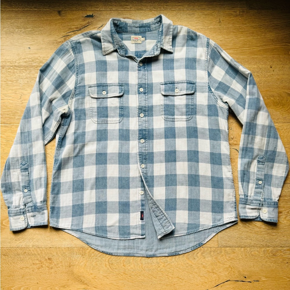 Faherty Light Blue and Cream Checkered Button Down Shirt